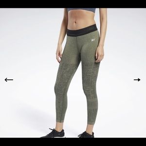 Reebok Myoknit green leggings